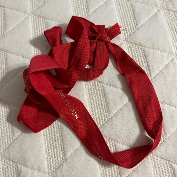 Authentic LV Ribbons - Picture 2 of 3